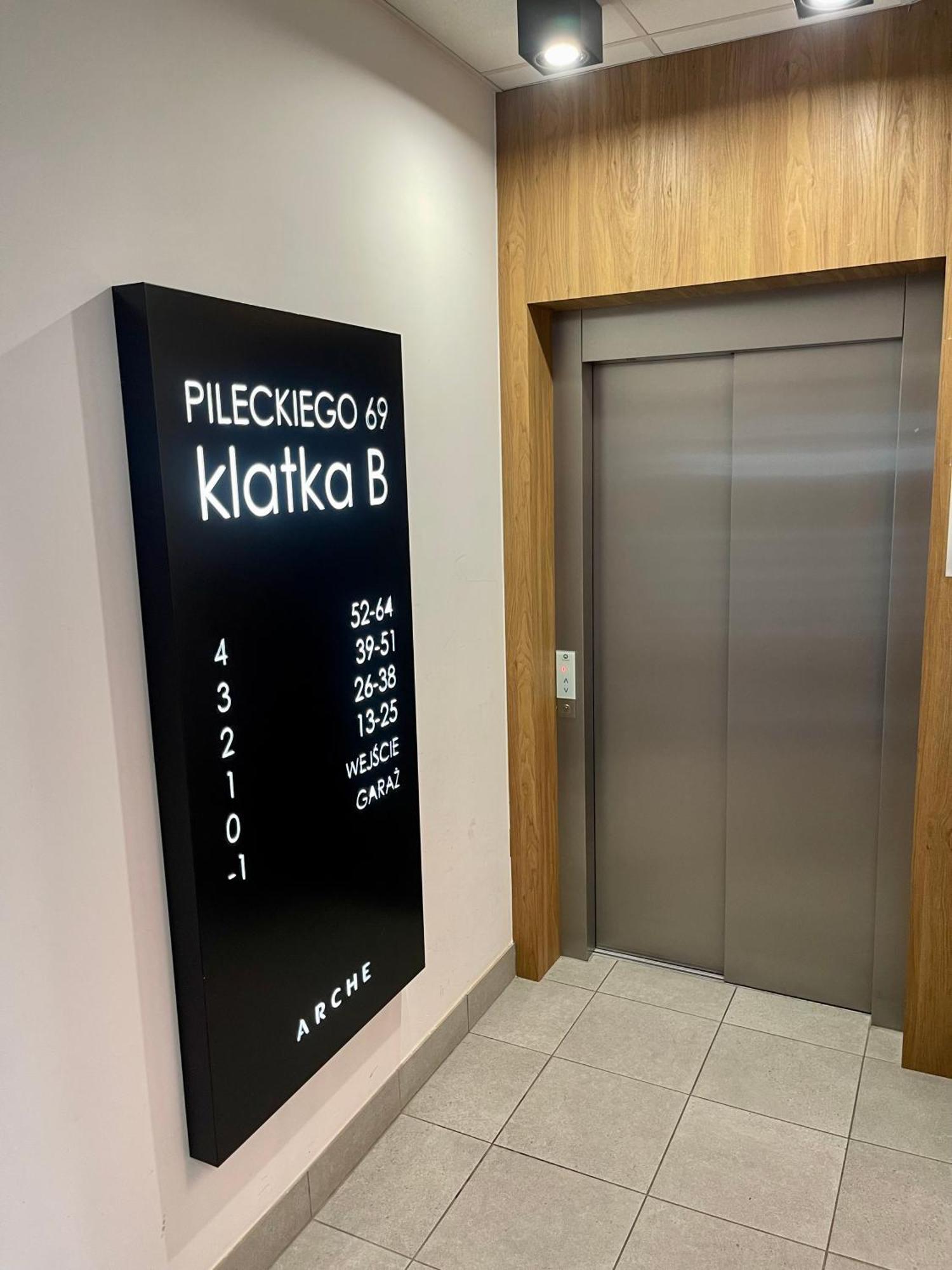 Time&House Pileckiego Przy Centrum Onkologi I Klinice Novum Apartament Na Wylacznosc Pokoj,Sypialnia,Lozko, Lazienka,Kuchnia Daire Varşova Dış mekan fotoğraf
